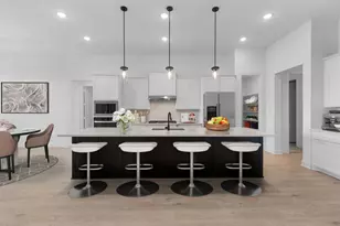 221 Pine Leaf Trl, Waxahachie, TX 75165 - Photo 2