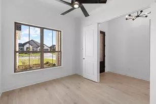 221 Pine Leaf Trl, Waxahachie, TX 75165 - Photo 8