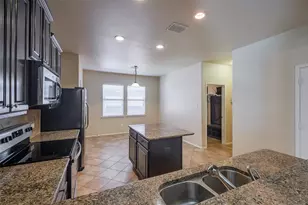 15521 Landing Creek Ln, Fort Worth, TX 76262 - Photo 10