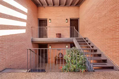 520 E Avenue J #C, Grand Prairie, TX 75050 - Photo 18