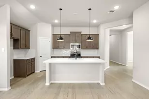 541 Waterford Pk Blvd, Weatherford, TX 76087 - Photo 4