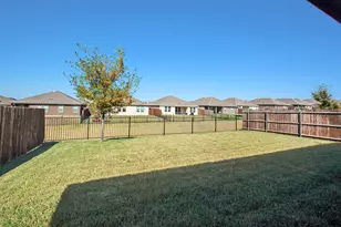941 Fueller Dr, Aubrey, TX 76227 - Photo 26