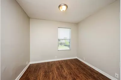 9628 Michelle Drive, Dallas, TX 75217 - Photo 14