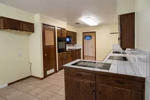 207 W Alabama Ave, Midlothian, TX 76065 - Photo 4