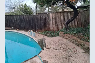 9815 Broken Bow Road, Dallas, TX 75238 - Photo 14