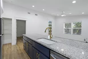 1011 W Hull St, Denison, TX 75020 - Photo 16