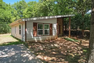 1011 W Hull St, Denison, TX 75020 - Photo 2