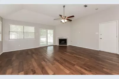 6339 Everglade Circle, Dallas, TX 75227 - Photo 2