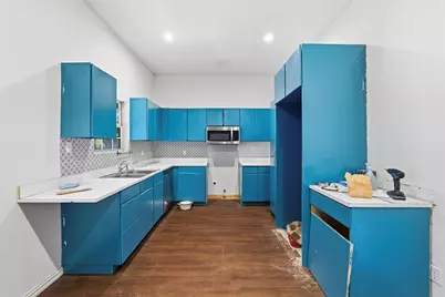 518 Red Bud Lane, Cockrell Hill, TX 75211 - Photo 22