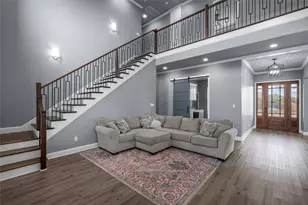 10281 Creekside Ln, Waco, TX 76712 - Photo 8