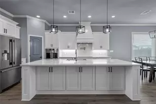 10281 Creekside Ln, Waco, TX 76712 - Photo 10