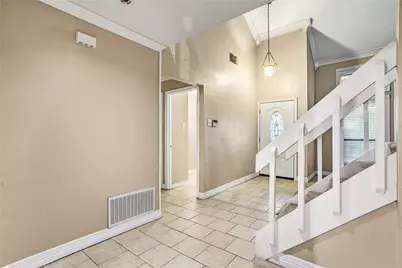 1718 Saint James Drive, Carrollton, TX 75007 - Photo 14