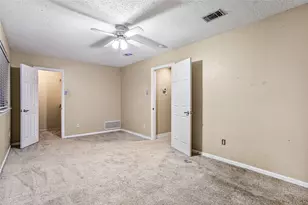 1718 St James Dr, Carrollton, TX 75007 - Photo 24