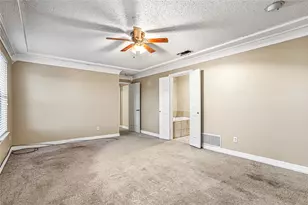 1718 St James Dr, Carrollton, TX 75007 - Photo 18