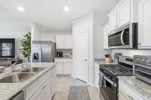 633 Captree Ln, Fort Worth, TX 76131 - Photo 10