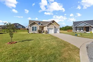 165 Willow Tree Ln, Pottsboro, TX 75076 - Photo 2