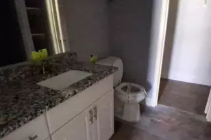 1102 Hemphill St, Greenville, TX 75401 - Photo 8