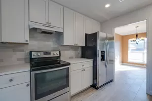 12554 Burninglog Ln, Dallas, TX 75243 - Photo 4