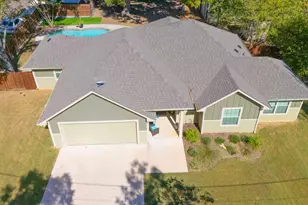 109 S Florence St, Tioga, TX 76271 - Photo 36