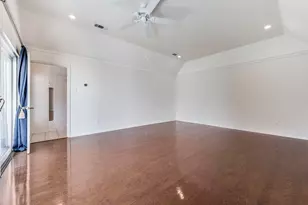 3235 Stonehenge Ln, Carrollton, TX 75006 - Photo 32