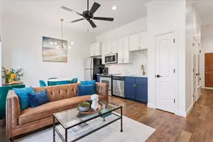 330 Austin Ave, Waco, TX 76701 - Photo 14
