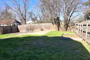 2618 Bourland St, Greenville, TX 75401 - Photo 14