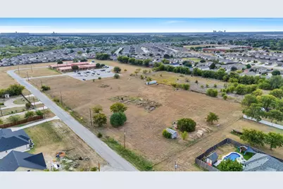 5921 Hereford Drive, Fort Worth, TX 76179 - Photo 6