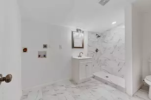 631 Baker St, Denison, TX 75020 - Photo 6