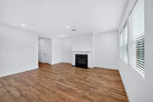 910 Sunflower Trl, Sherman, TX 75092 - Photo 4