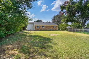 7937 Trimble Dr, Fort Worth, TX 76134 - Photo 2