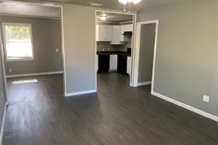 721 Barbara St, Athens, TX 75751 - Photo 4