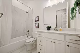 12721 Frio Springs Dr, Fort Worth, TX 76052 - Photo 28