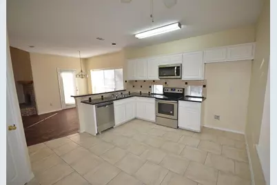 2201 Ashwood Court, Carrollton, TX 75006 - Photo 10