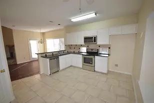 2201 Ashwood Ct, Carrollton, TX 75006 - Photo 10