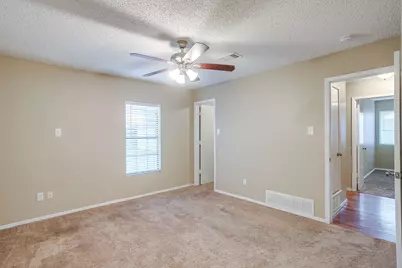 1906 Beacon Way, Fort Worth, TX 76140 - Photo 22