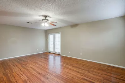 1906 Beacon Way, Fort Worth, TX 76140 - Photo 6