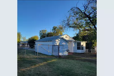 1007 Lackey Street, Brownwood, TX 76801 - Photo 22