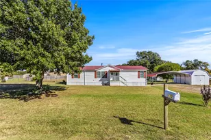 112 Pine Ridge Cir, Southmayd, TX 75092 - Photo 4