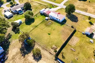 112 Pine Ridge Cir, Southmayd, TX 75092 - Photo 20