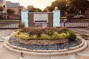 2115 Royal Dominion Ct, Arlington, TX 76006 - Photo 2