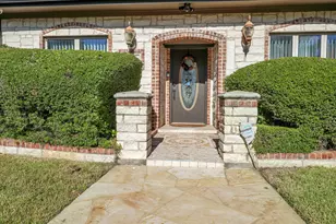 3015 Kensington Dr, Mesquite, TX 75150 - Photo 4