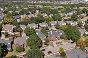 640 Forest Bend Dr, Plano, TX 75025 - Photo 4