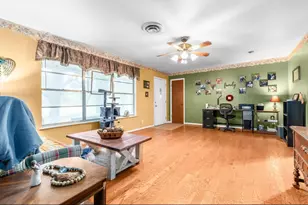 609 S Files St, Itasca, TX 76055 - Photo 4