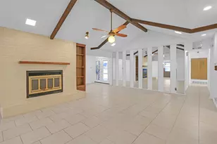 1601 Meadowlane Terrace, Fort Worth, TX 76112 - Photo 4