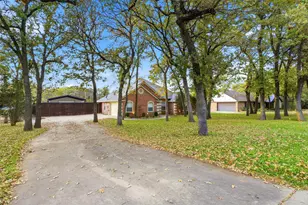 509 Forest Edge St, Burleson, TX 76028 - Photo 28