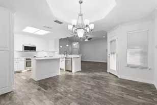 509 Forest Edge St, Burleson, TX 76028 - Photo 8