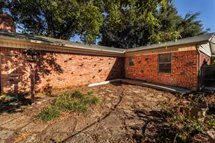 4557 Dee Ln, Haltom City, TX 76117 - Photo 28