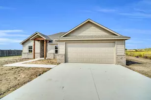 133 Joyce St, Whitney, TX 76692 - Photo 2