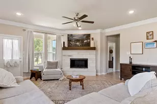 129 Cooper Ct, Springtown, TX 76082 - Photo 12