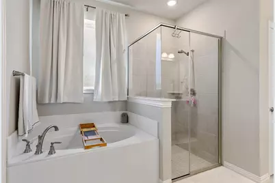 129 Cooper Court, Springtown, TX 76082 - Photo 18